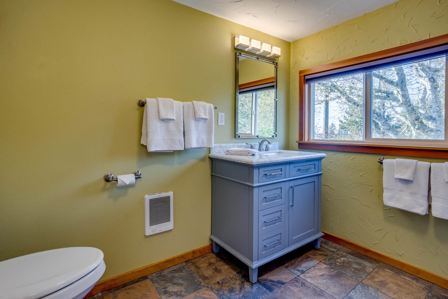 This large bathroom accommodates everyone.