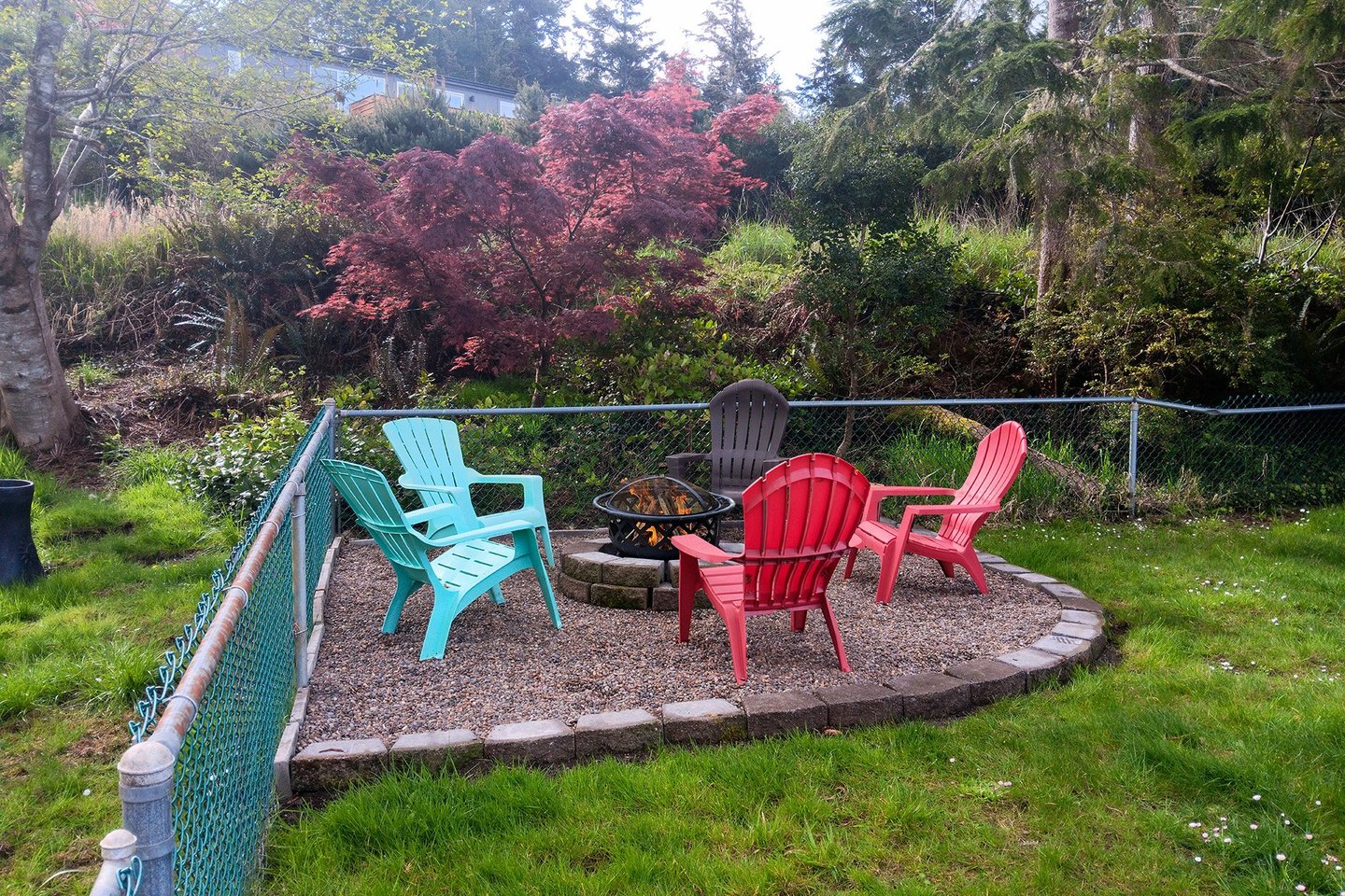 Gather around the firepit for a stargazing evening.