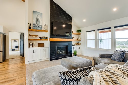 The gas fireplace makes this room cozy during stormy days.