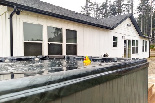 Relax in this wonderful hot tub!