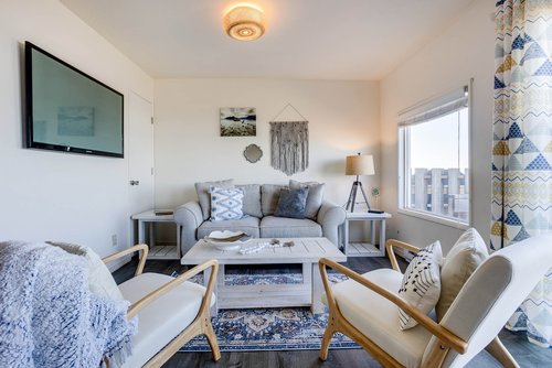 Watch your favorite sports or movie on the flat screen tv.