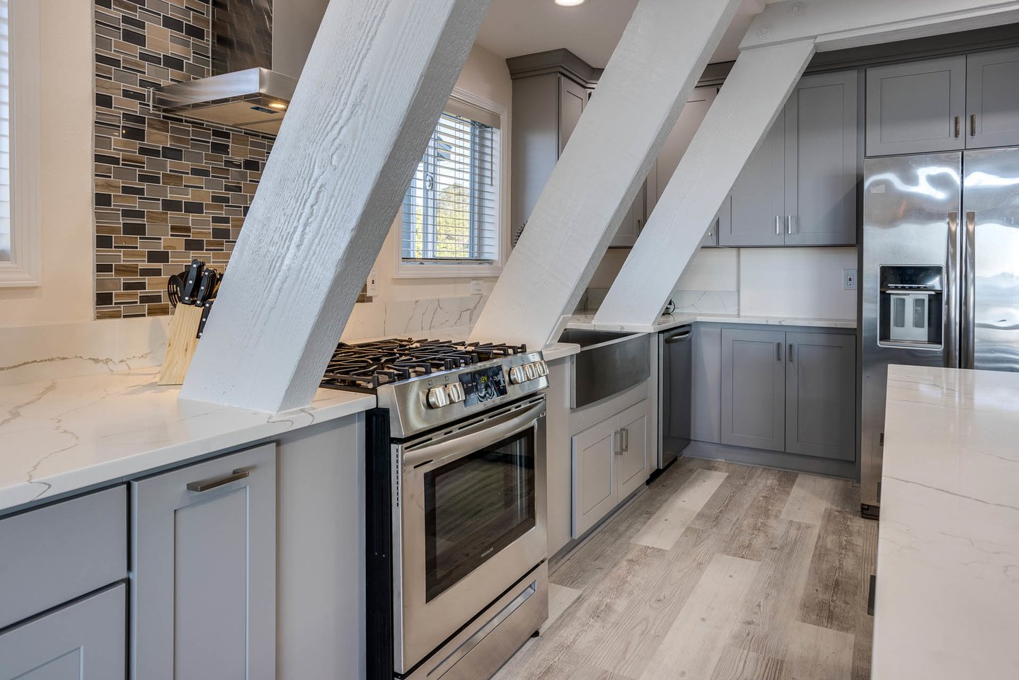 Stainless appliances and a gas range are waiting!