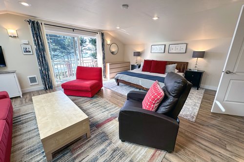 Light and bright studio is the perfect getaway.