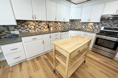 Large spacious kitchen to cook a gourmet meal in.