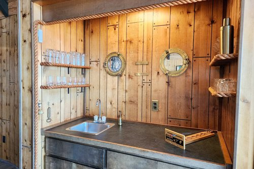 Old fashioned bar in the living room.