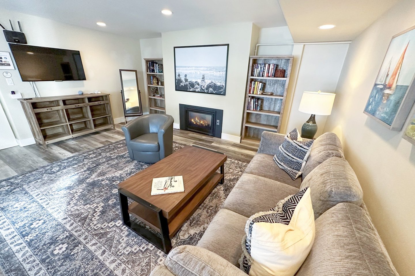 The lower level has the perfect spot to relax on the Oregon coast.