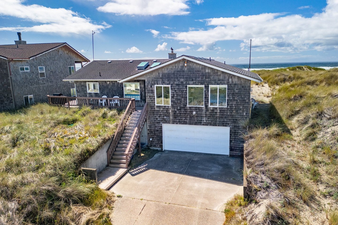 Welcome to Oleg Potts Beach House.