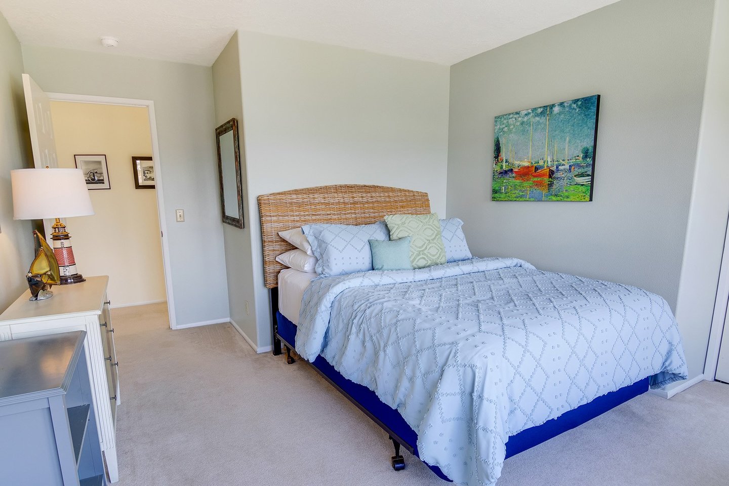 Second bedroom with a queen bed.