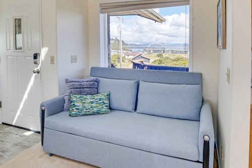 Views of the Alsea Bay Bridge and a sleeper sofa for extra guests.