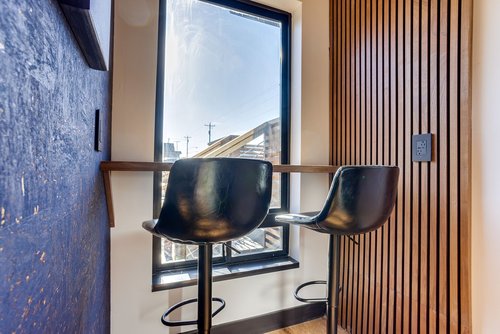 The Jordan Lounge