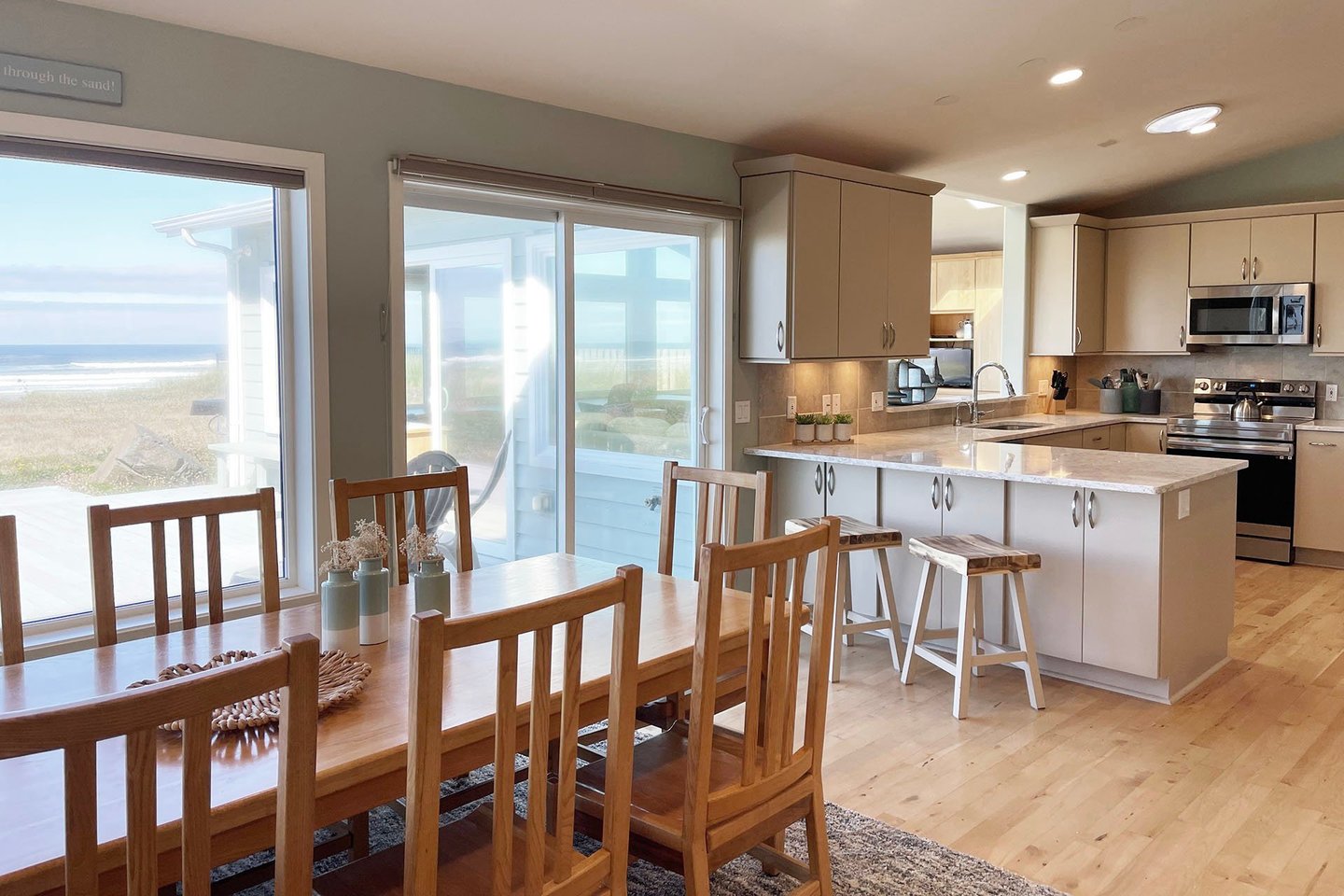From kitchen to table, enjoy some great seafood from our coast!