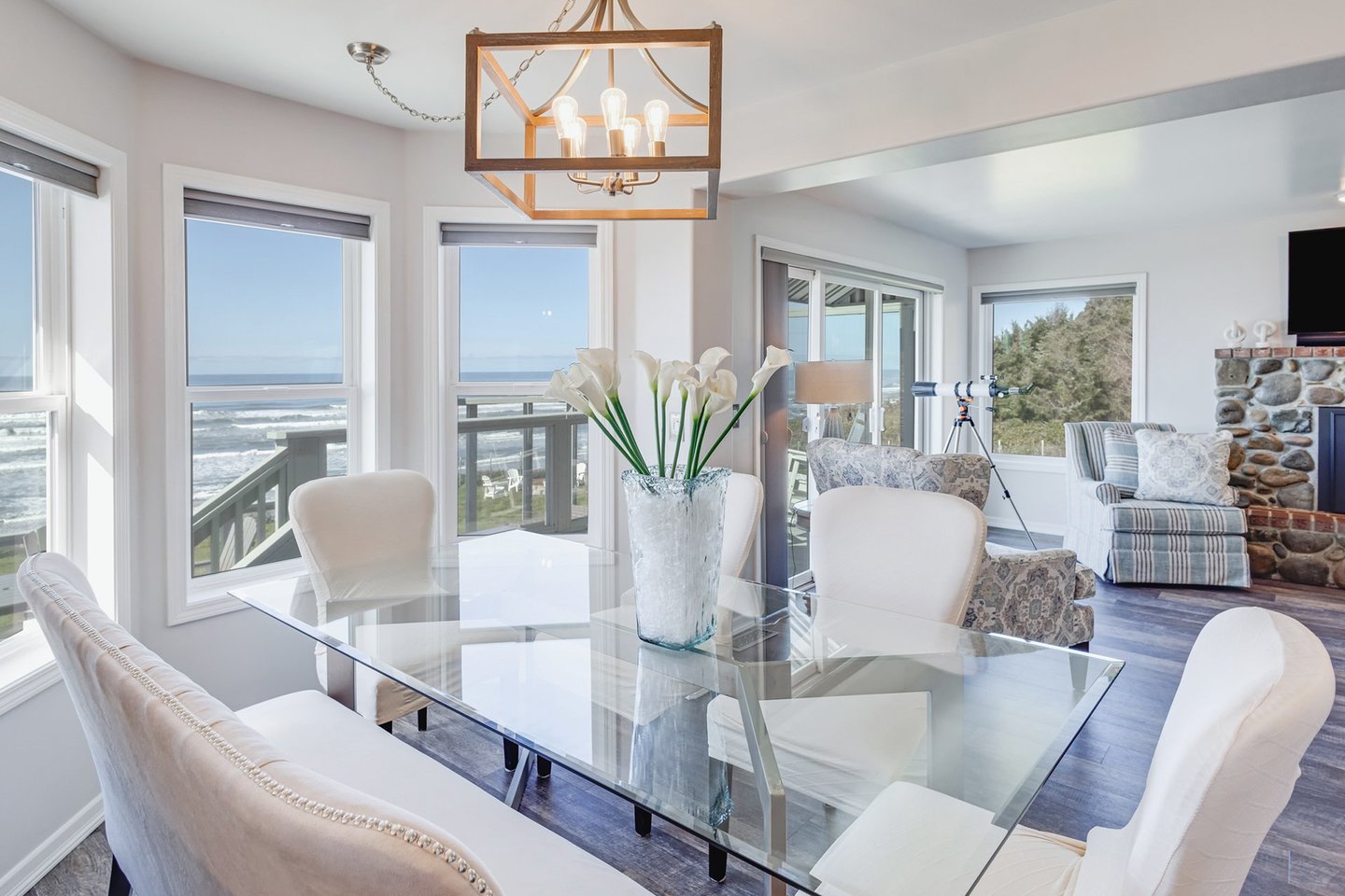Open and airy with fantastic views!