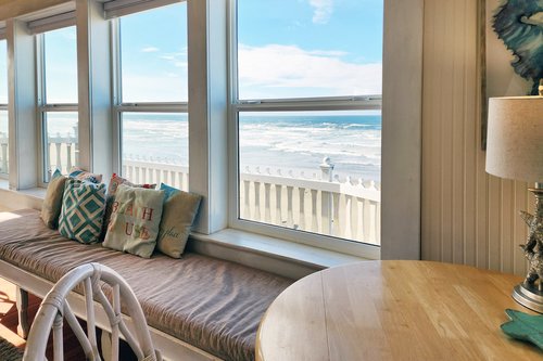 Beautiful views from the living room!