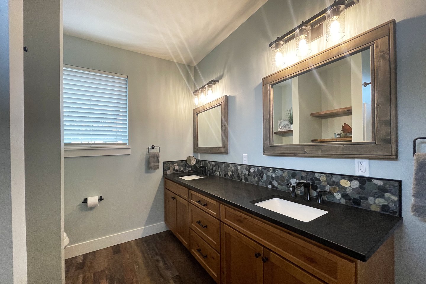 Ensuite bath vanity with this bedroom