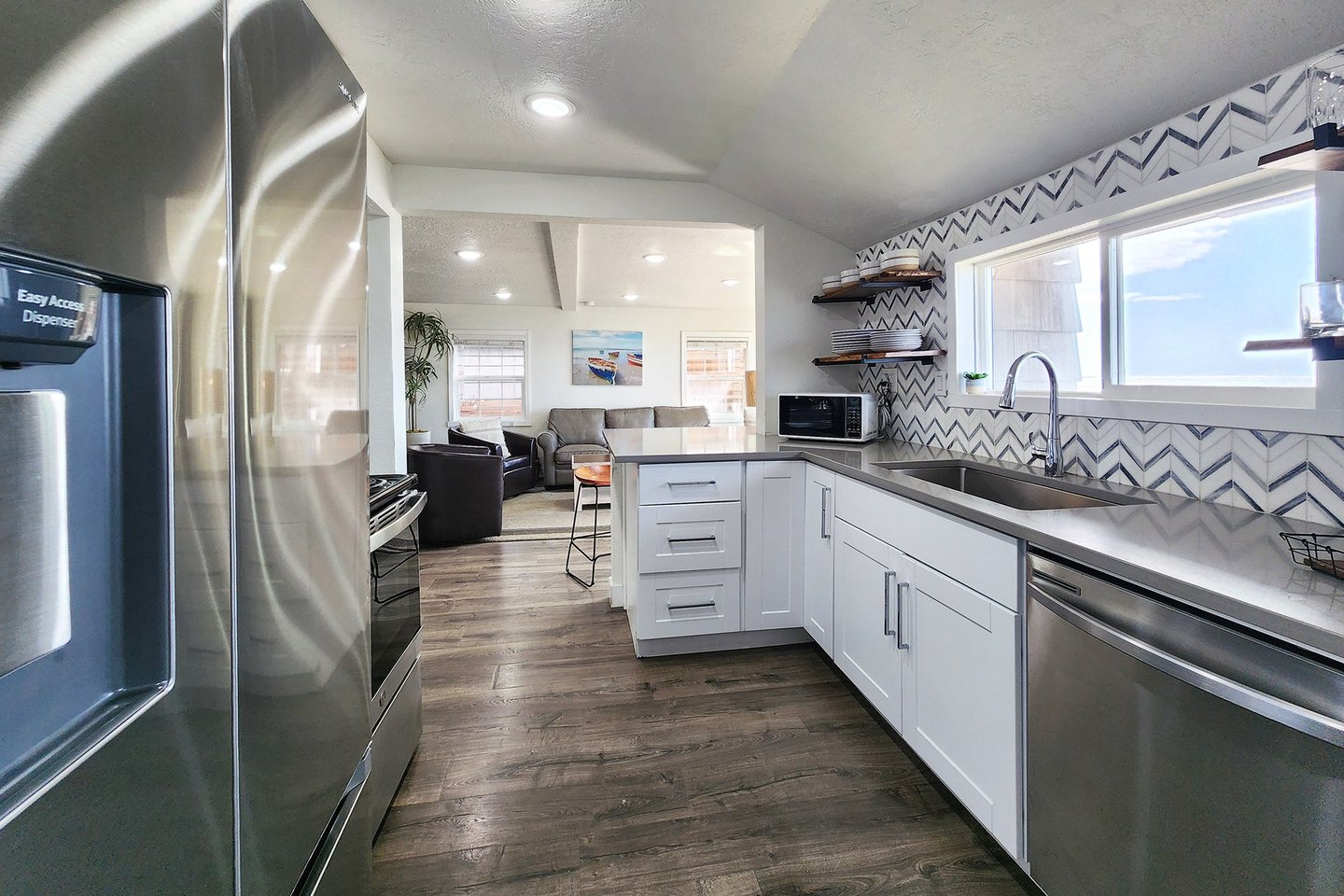 Spacious kitchen to cook up wonderful meals.