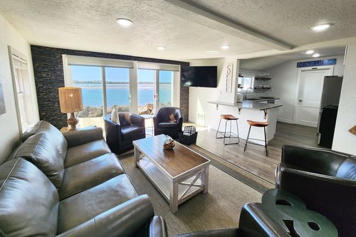 Plenty of comfy room to lounge and enjoy the views.