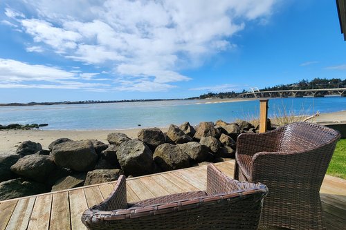 Relax with your favorite beverage on the deck.