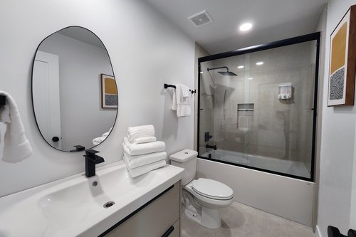 Full bath to share on the third floor.