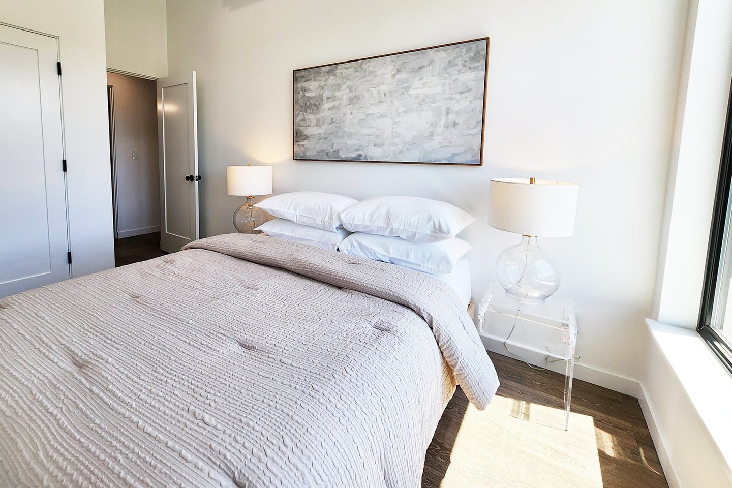Snuggle up in this comfy queen bed.