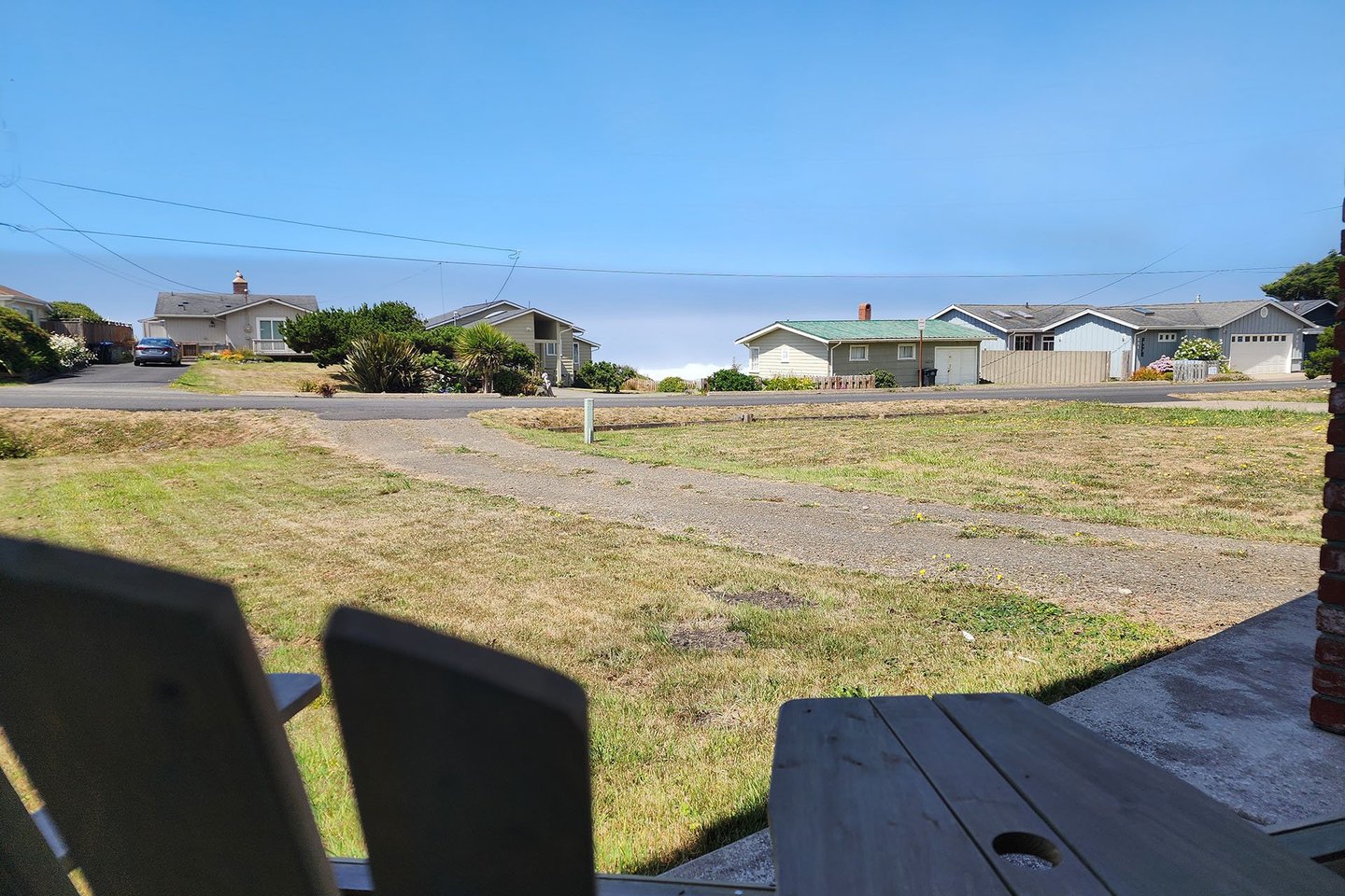 Plenty of space and privacy along with an ocean view between houses.