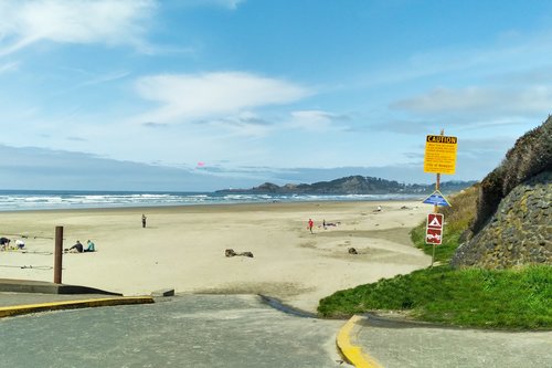The Nye Beach turnaround beach access.